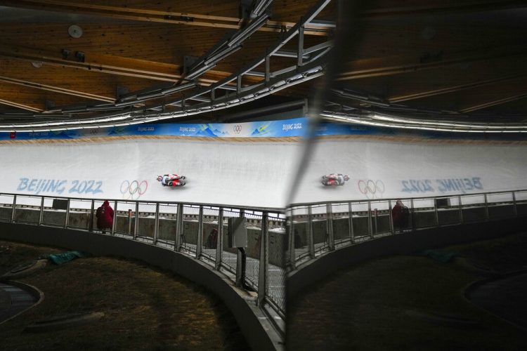 A Day 3 filled with crashes at Beijing Olympics